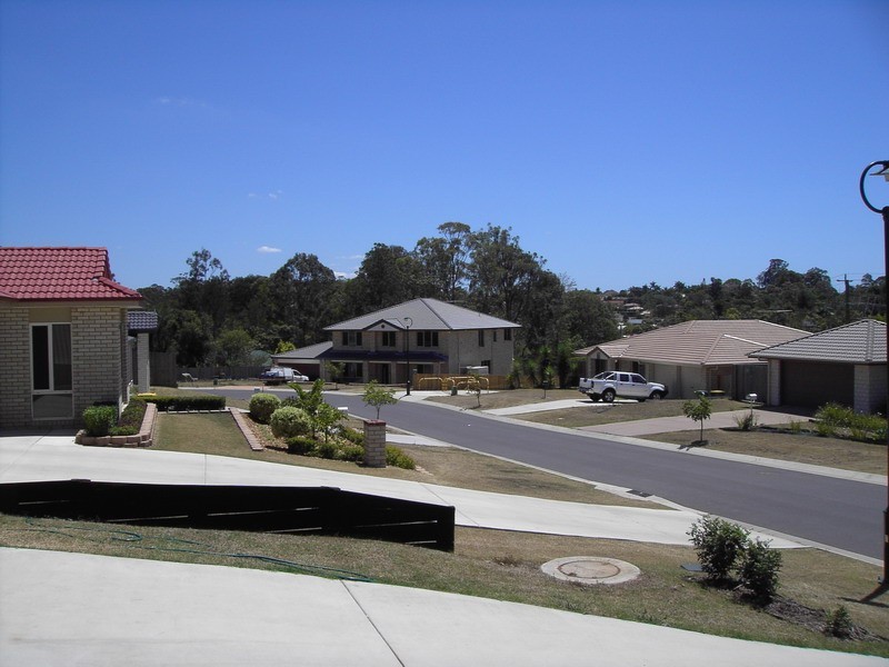 5 Bolte Crescent, Kallangur QLD 4503