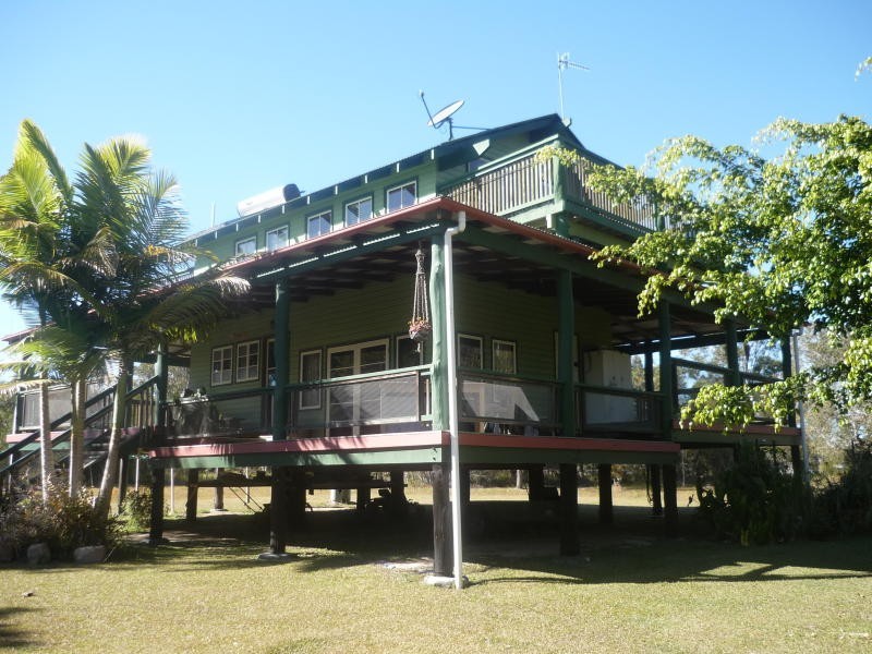 9 Illoura Place, Cooroibah QLD 4565