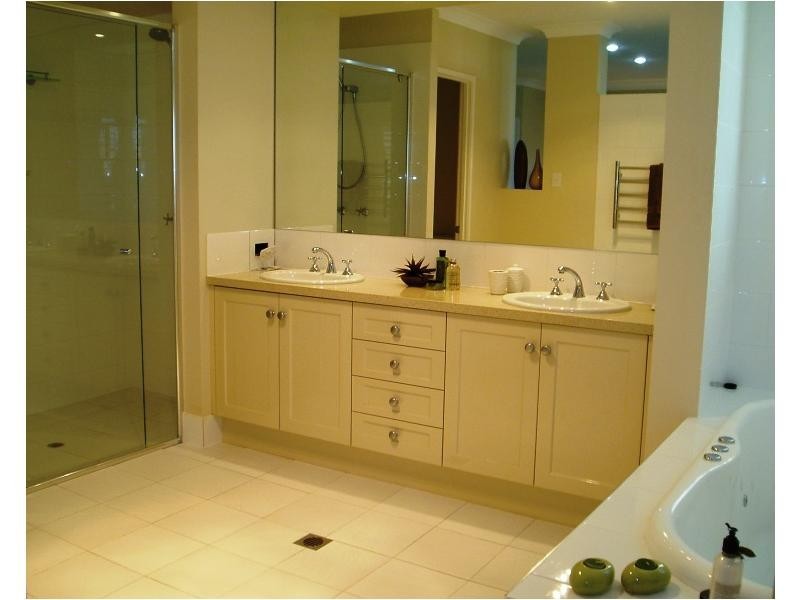 Bridgeman Downs QLD 4035