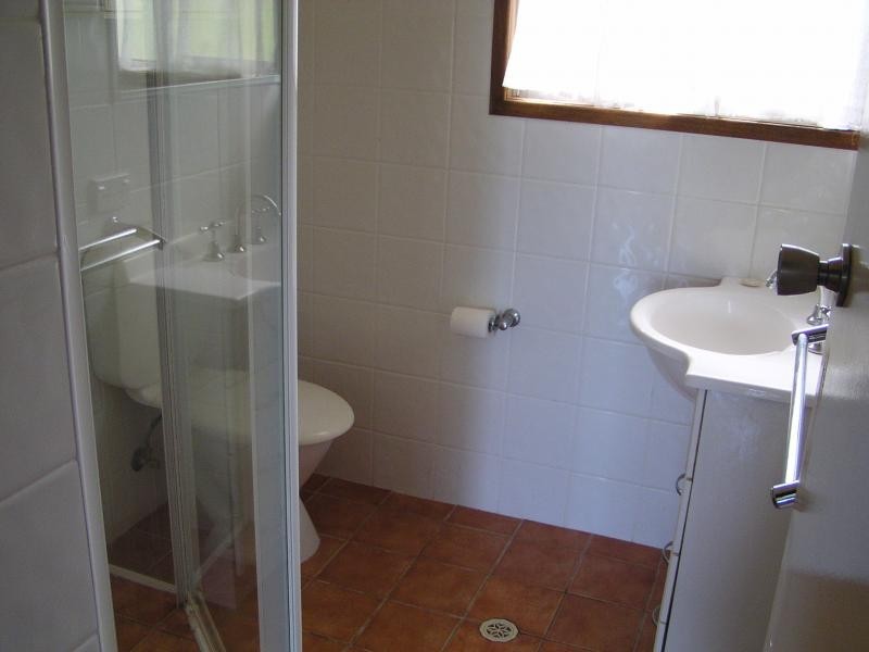 22 Pine Avenue, Lamb Island QLD 4184