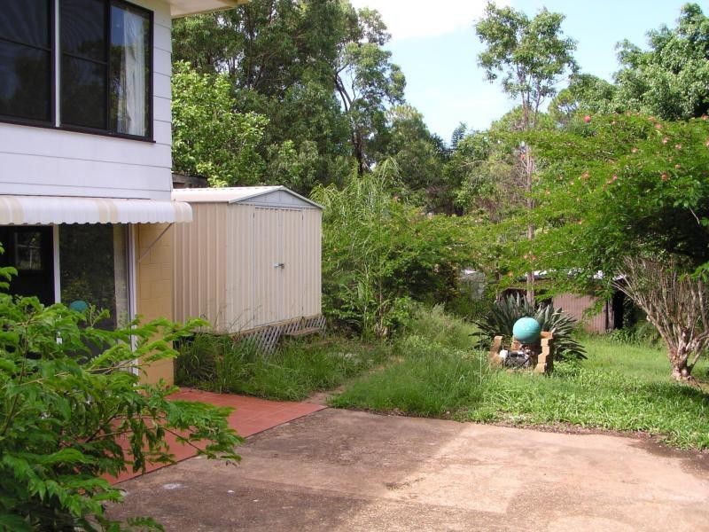 22 Pine Avenue, Lamb Island QLD 4184