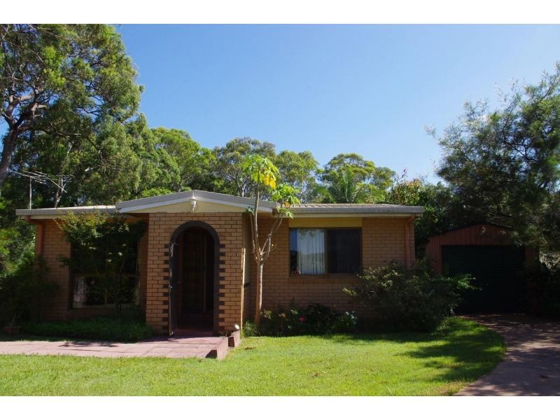 45 Treasure Island Avenue, Karragarra Island QLD 4184