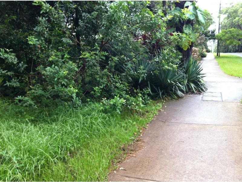 84 Lucas Drive, Lamb Island QLD 4184