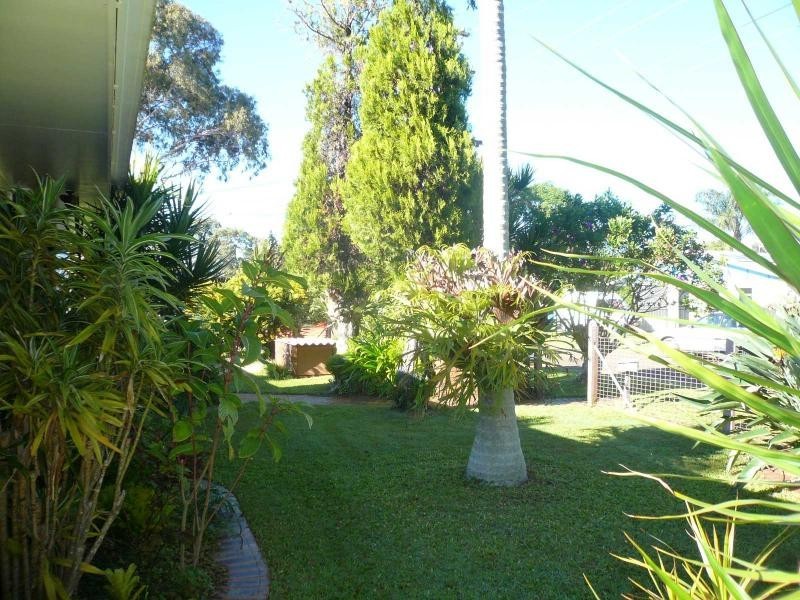 34 Leonie Crescent, Lamb Island QLD 4184