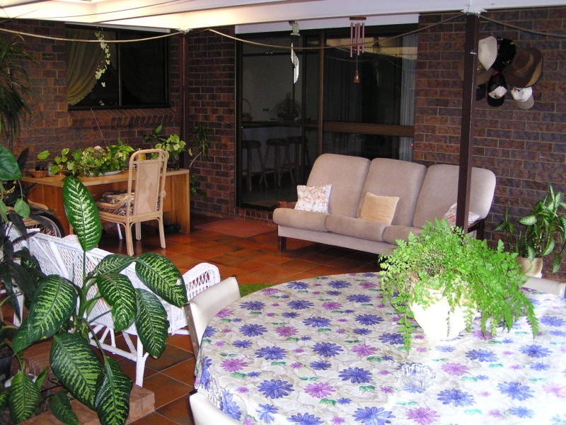 34 Leonie Crescent, Lamb Island QLD 4184
