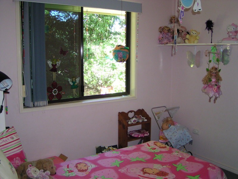 2 Michael Avenue, Lamb Island QLD 4184