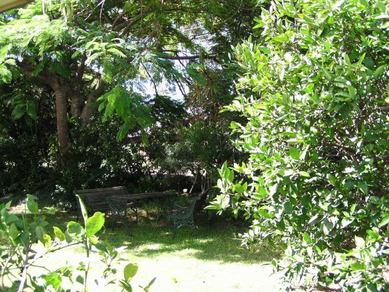 2 Michael Avenue, Lamb Island QLD 4184