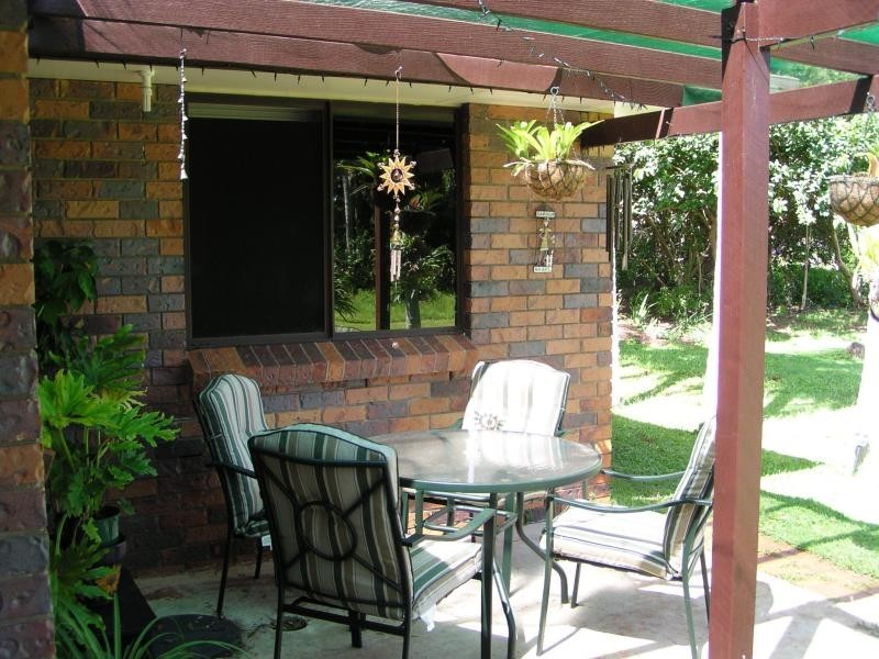 2 Michael Avenue, Lamb Island QLD 4184