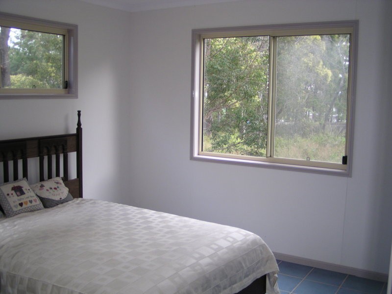 28 Cooee Crescent, Macleay Island QLD 4184