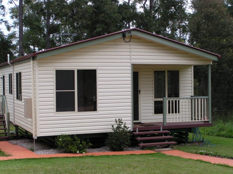 28 Cooee Crescent, Macleay Island QLD 4184