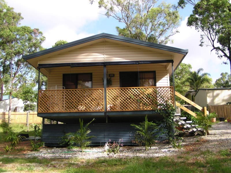 7 Lenard Street, Lamb Island QLD 4184