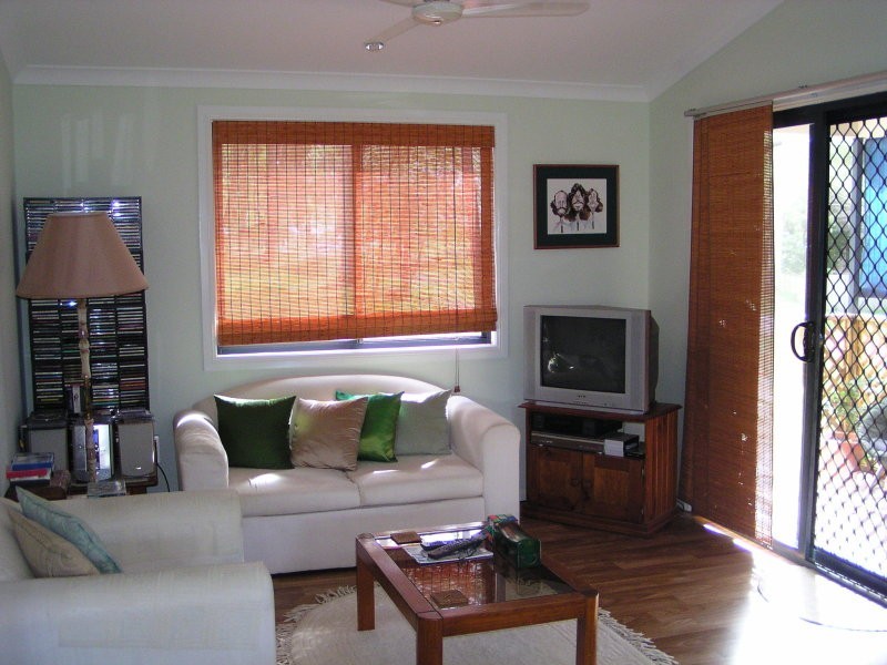 7 Lenard Street, Lamb Island QLD 4184