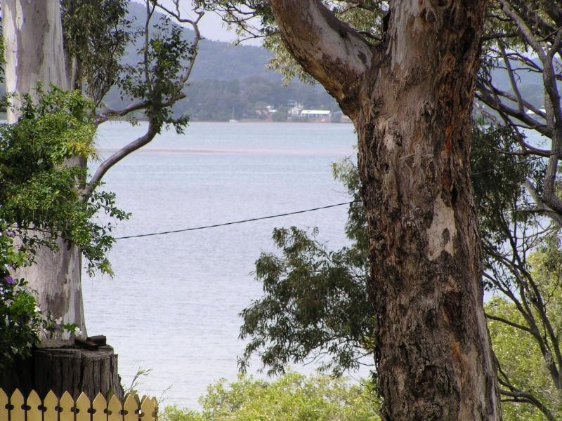 3 Rest Haven, Lamb Island QLD 4184