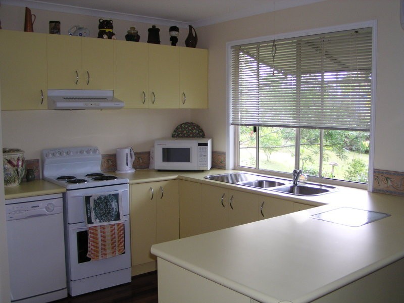 60 Perulpa Drive, Lamb Island QLD 4184