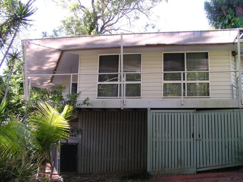 21 Michael Avenue, Lamb Island QLD 4184
