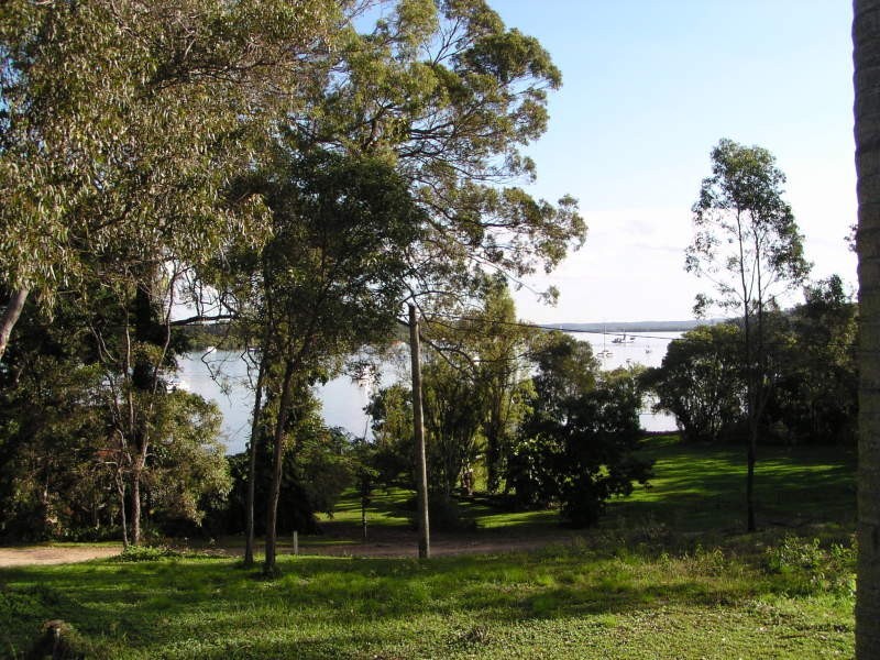 35 Tina Avenue, Lamb Island QLD 4184