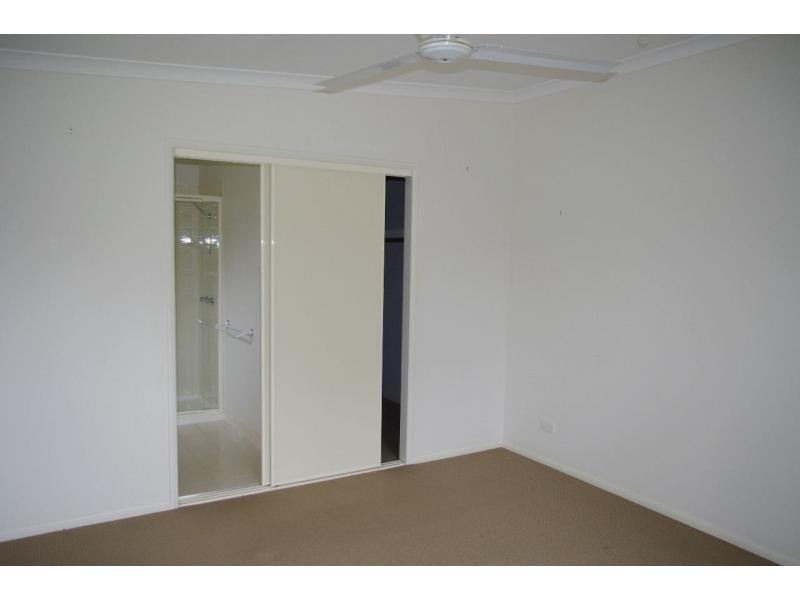 26 Francis Road, Macleay Island QLD 4184