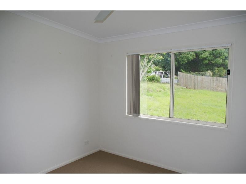 26 Francis Road, Macleay Island QLD 4184