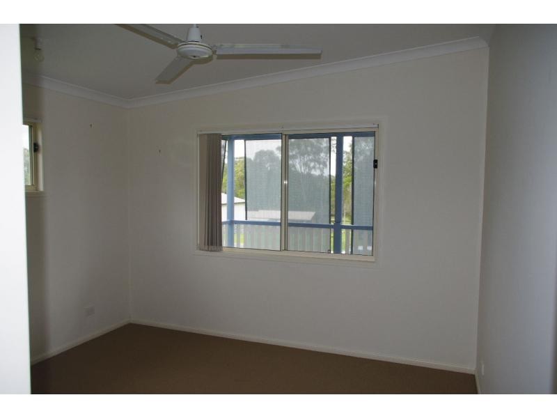 26 Francis Road, Macleay Island QLD 4184