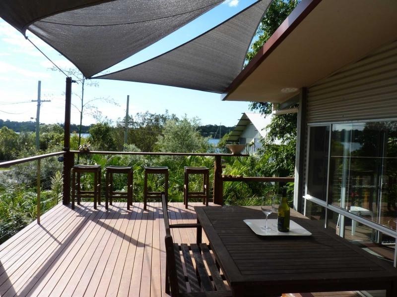 5 Maryanne Street, Karragarra Island QLD 4184