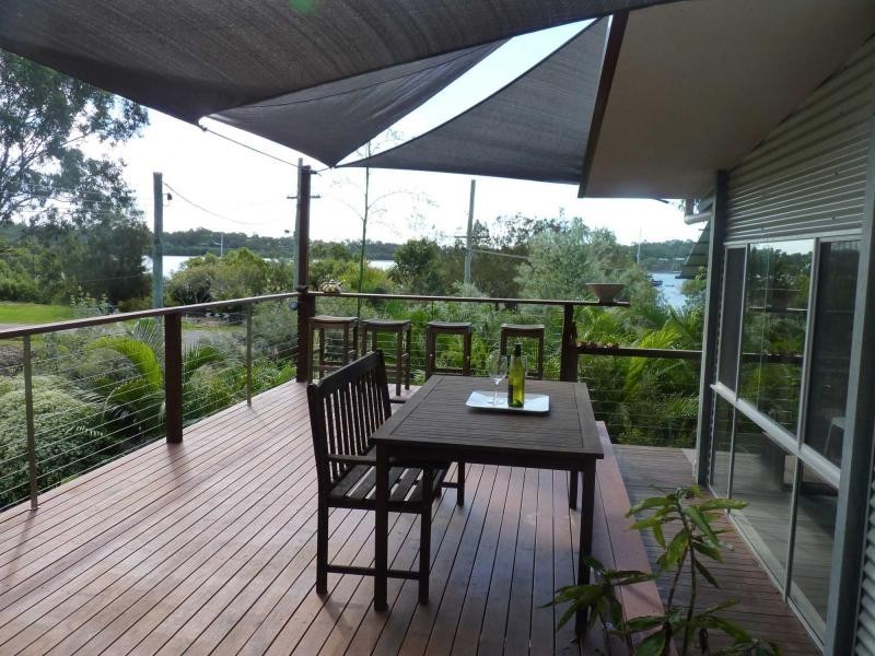 5 Maryanne Street, Karragarra Island QLD 4184