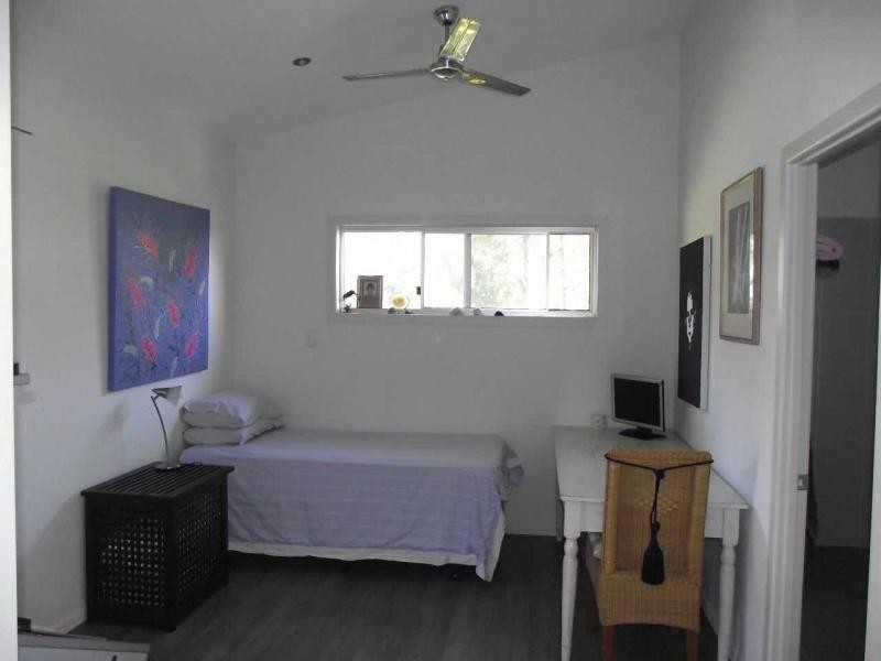 5 Maryanne Street, Karragarra Island QLD 4184