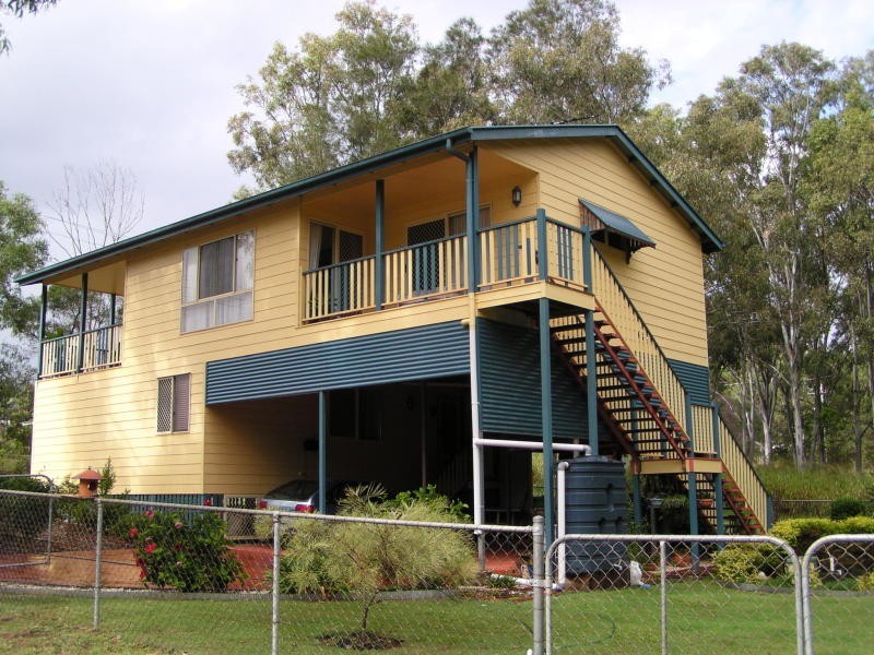 192 Lucas Drive, Lamb Island QLD 4184