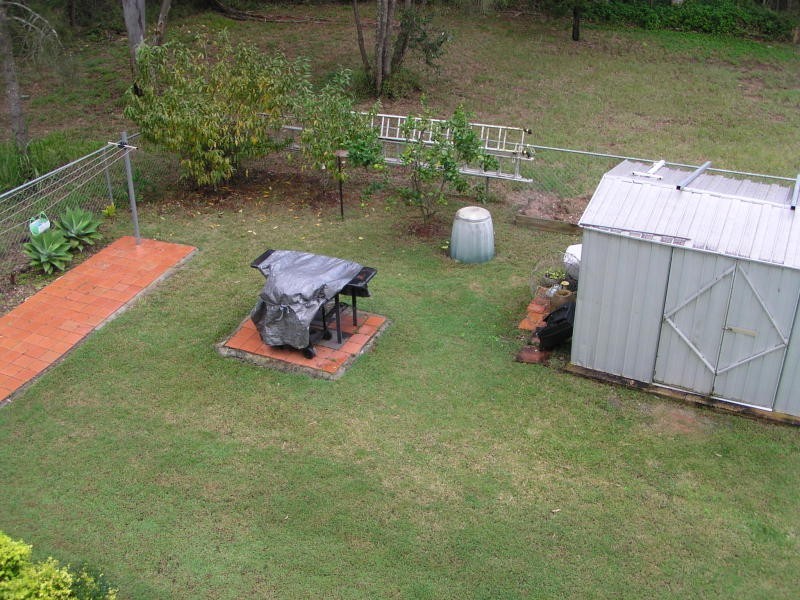 192 Lucas Drive, Lamb Island QLD 4184