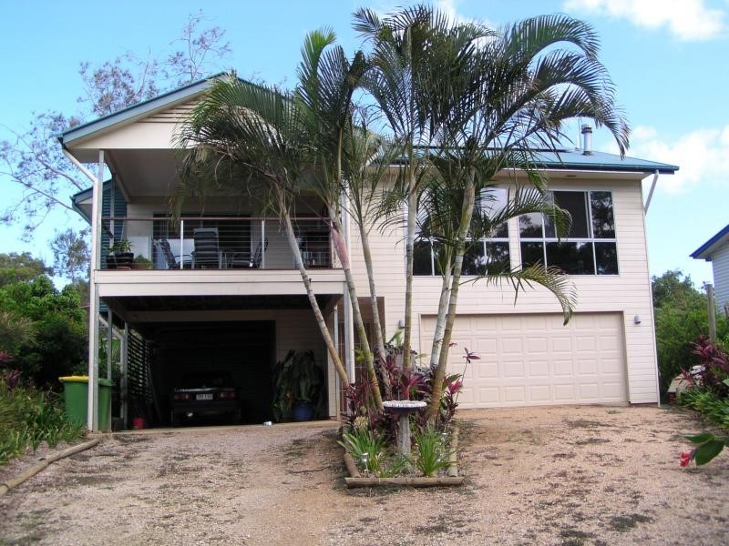 74 Perulpa Drive, Lamb Island QLD 4184