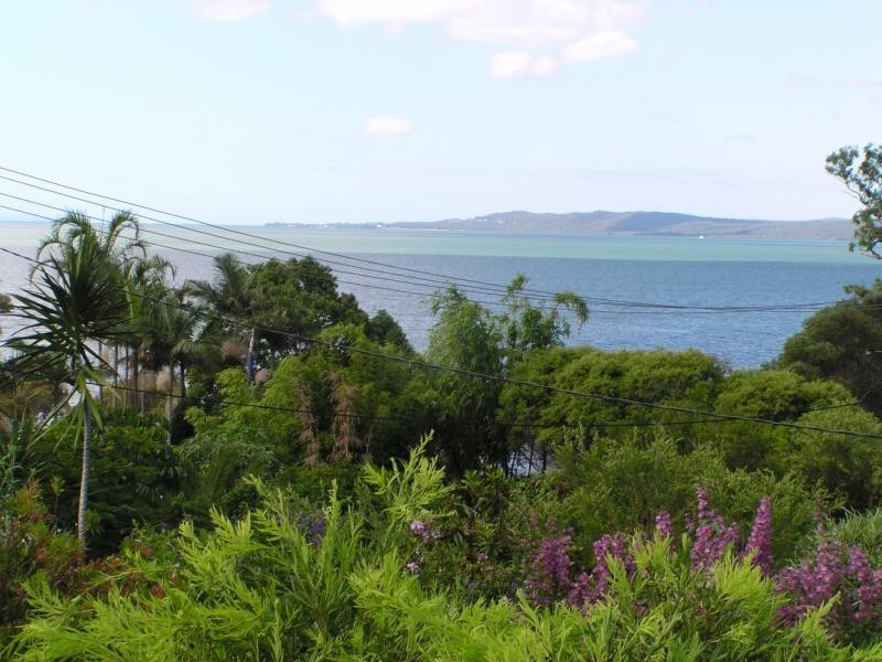 74 Perulpa Drive, Lamb Island QLD 4184