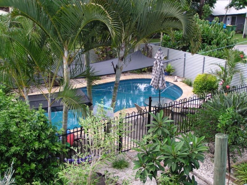 74 Perulpa Drive, Lamb Island QLD 4184