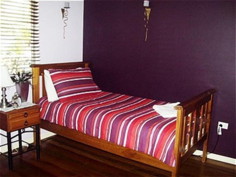 100 Western Road, Macleay Island QLD 4184