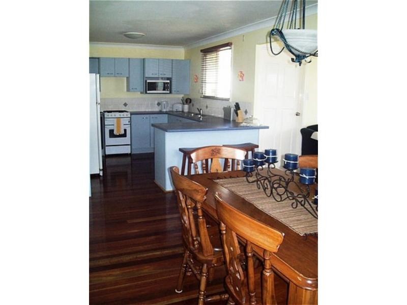 100 Western Road, Macleay Island QLD 4184
