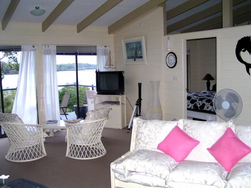 40 The Esplanade, Karragarra Island QLD 4184