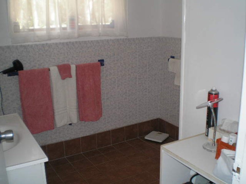 2 Pindarri Street, Lamb Island QLD 4184