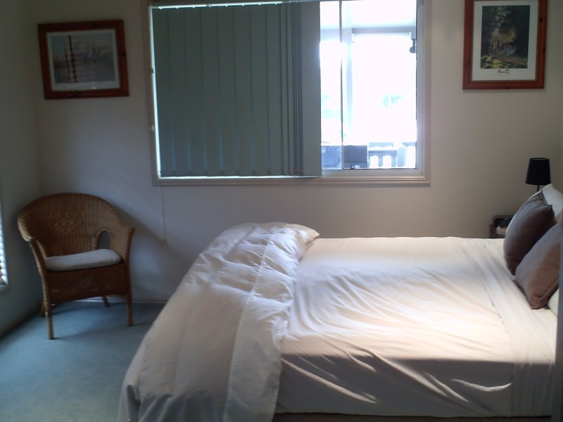 18 Eastbourne Terrace, Macleay Island QLD 4184