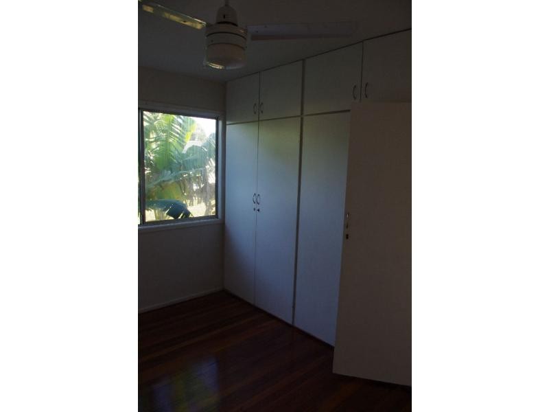 14 Betty Street, Macleay Island QLD 4184