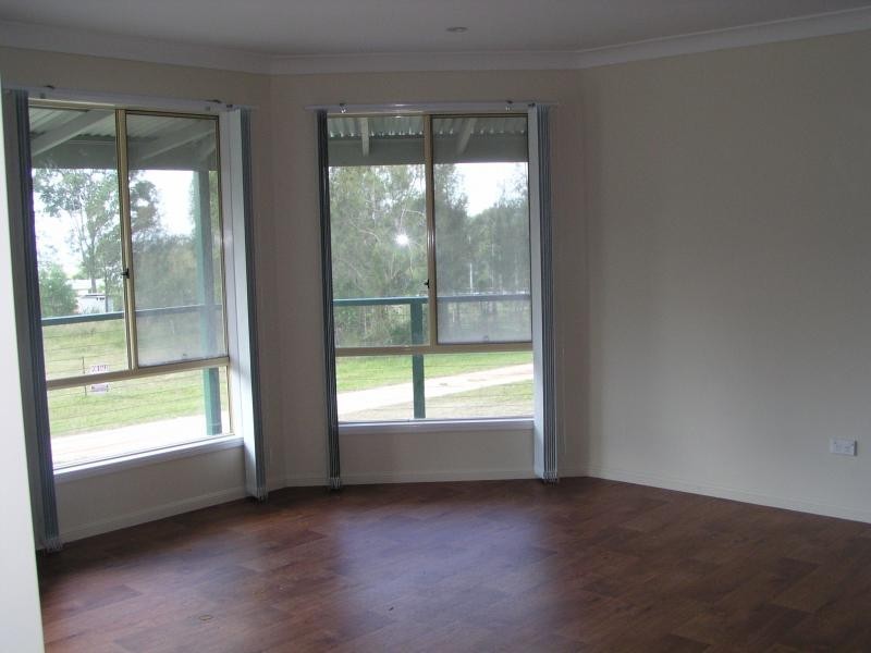 8 Cressy Street, Macleay Island QLD 4184