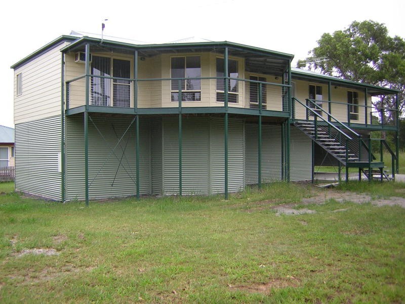 8 Cressy Street, Macleay Island QLD 4184