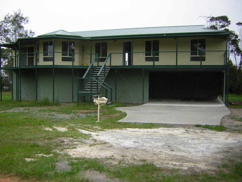 8 Cressy Street, Macleay Island QLD 4184