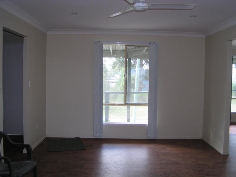 8 Cressy Street, Macleay Island QLD 4184