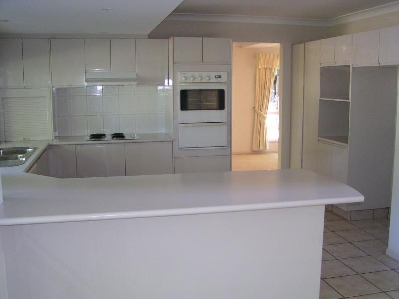 18 The Esplanade, Karragarra Island QLD 4184
