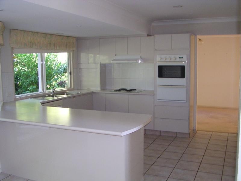 18 The Esplanade, Karragarra Island QLD 4184