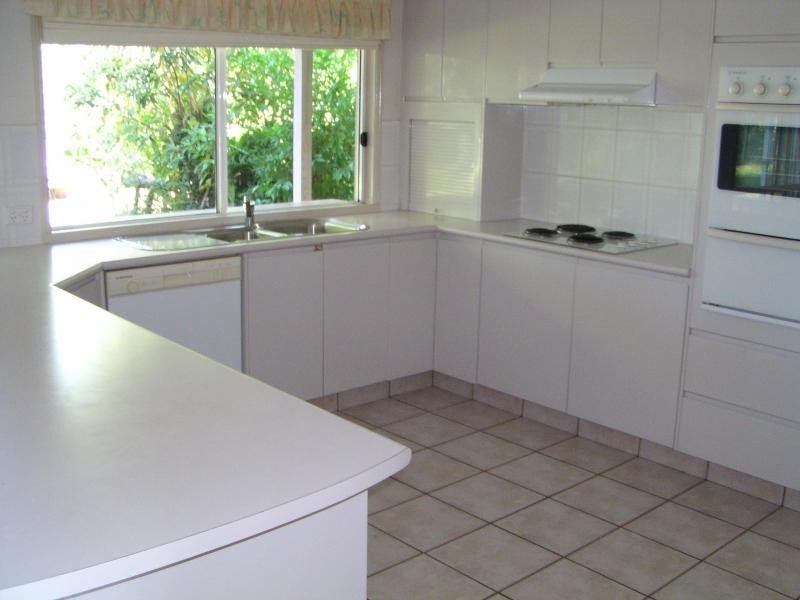 18 The Esplanade, Karragarra Island QLD 4184