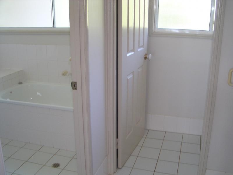 18 The Esplanade, Karragarra Island QLD 4184