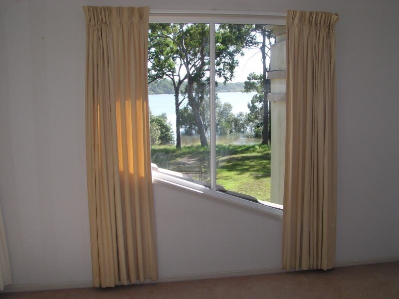 18 The Esplanade, Karragarra Island QLD 4184