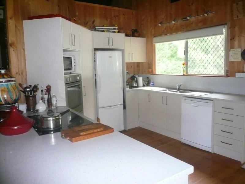 21 Arthur Street, Macleay Island QLD 4184