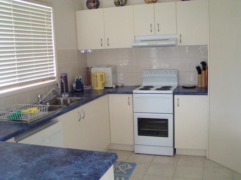 1 Link Street, Lamb Island QLD 4184