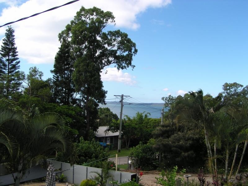 1 Link Street, Lamb Island QLD 4184