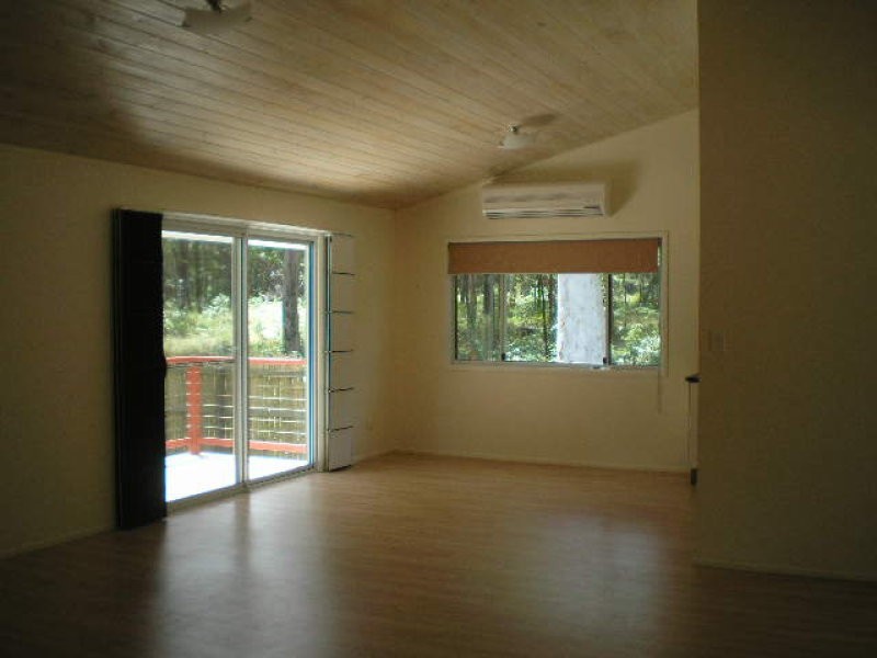 5 Kate Street, Macleay Island QLD 4184